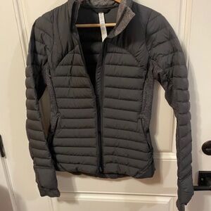 LULU LEMON FEATHER WEIGHT JACKET